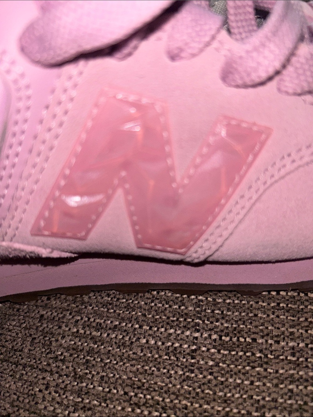 New Balance Pastel Pink Retro Running Sneakers - Picture 4 of 7
